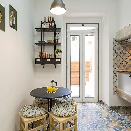 Lxroller Tram 28 Santo Antonio Apartment Lisbon